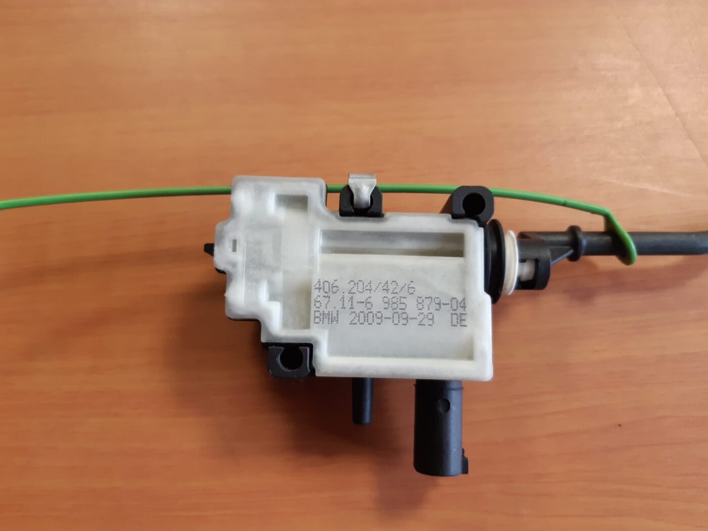 Degvielas tvertnes vāka slēdzene priekš BMW 1 E87 2007 GRAPHITE