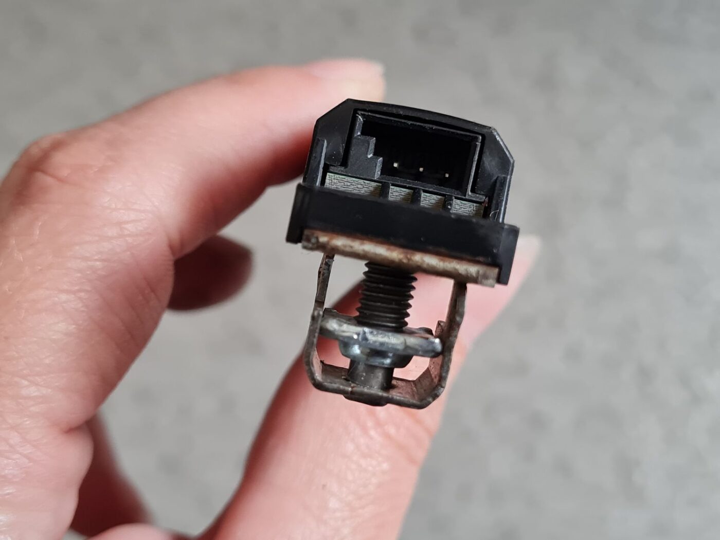 Antenas pastiprinātāja bloks priekš VW GOLF VARIANT 2012 5 Antenas pastiprinātāja bloks priekš VW GOLF VARIANT 2012