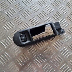 Salona durvju rokturis, priekšējais labais priekš VW PASSAT 2004 UNIVERSAL GREY