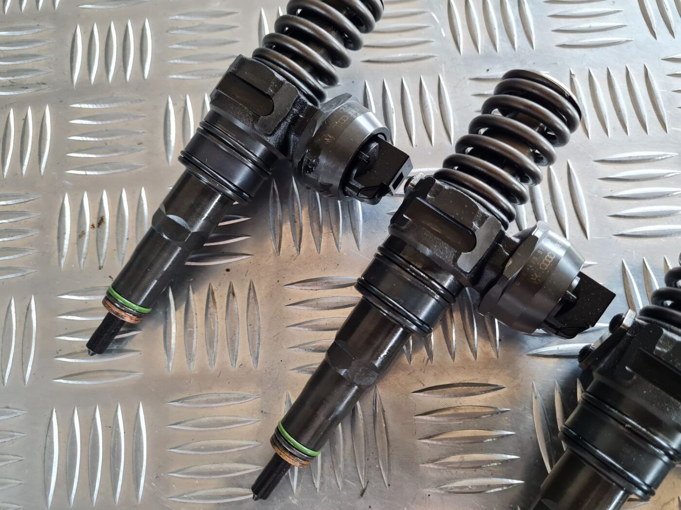 Degvielas smidzinātājs priekš VW PASSAT 2004 UNIVERSAL GREY 10 Degvielas smidzinātājs priekš VW PASSAT 2004 UNIVERSAL GREY