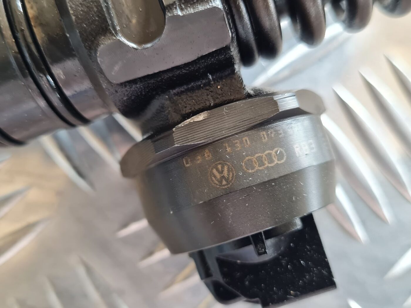 Degvielas smidzinātājs priekš VW PASSAT 2004 UNIVERSAL GREY 9 Degvielas smidzinātājs priekš VW PASSAT 2004 UNIVERSAL GREY