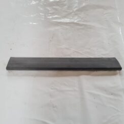 Aizmugurējo kreiso durvju moldings priekš VW PASSAT 2004 UNIVERSAL GREY