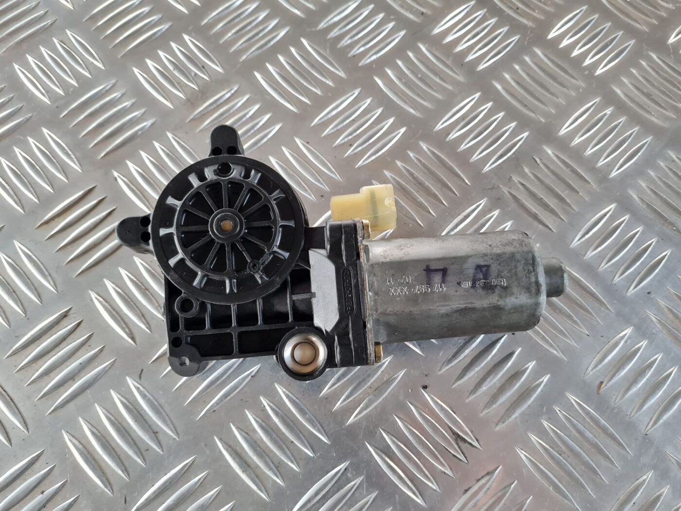 Elektrisko stiklu motors priekš SAAB 9-5 1999