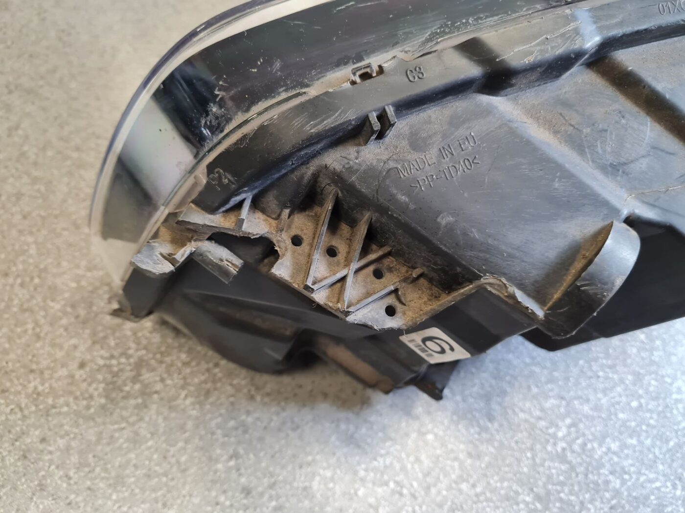 Priekšējais labais lukturis priekš PEUGEOT 508 2015-2017