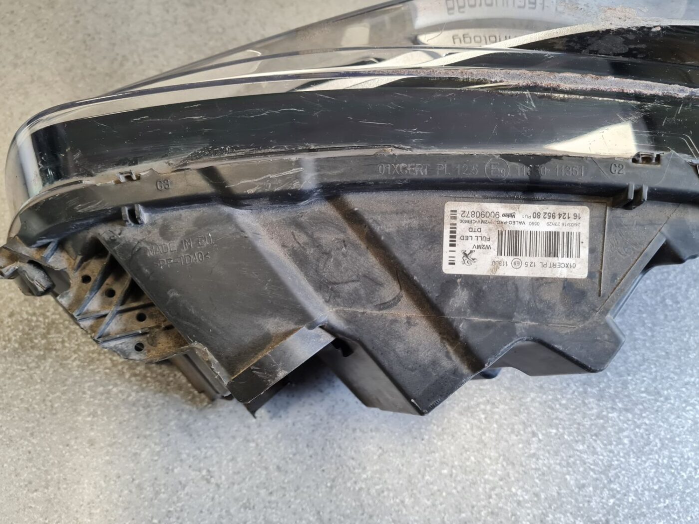 Priekšējais labais lukturis priekš PEUGEOT 508 2015-2017