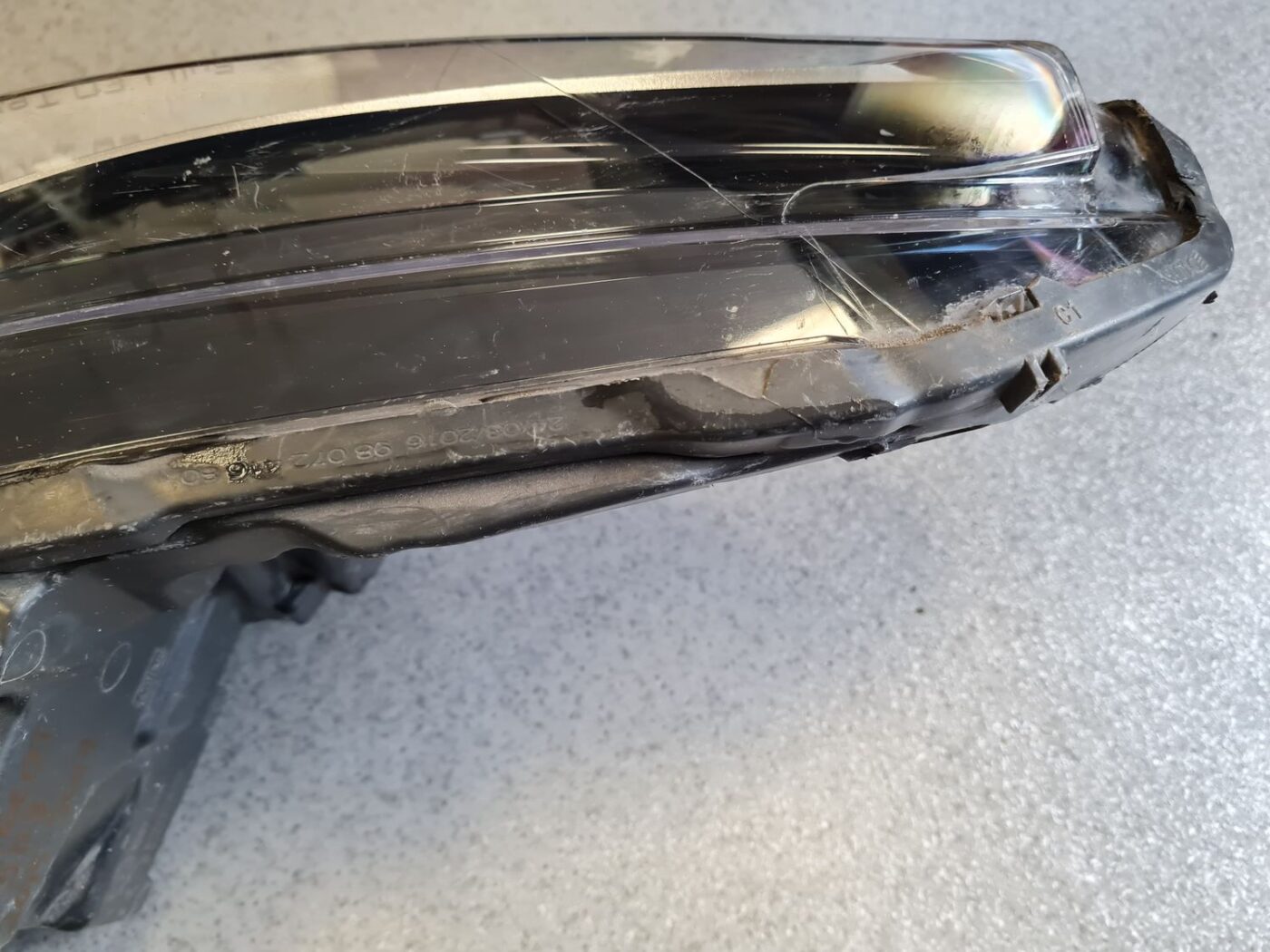 Priekšējais labais lukturis priekš PEUGEOT 508 2015-2017