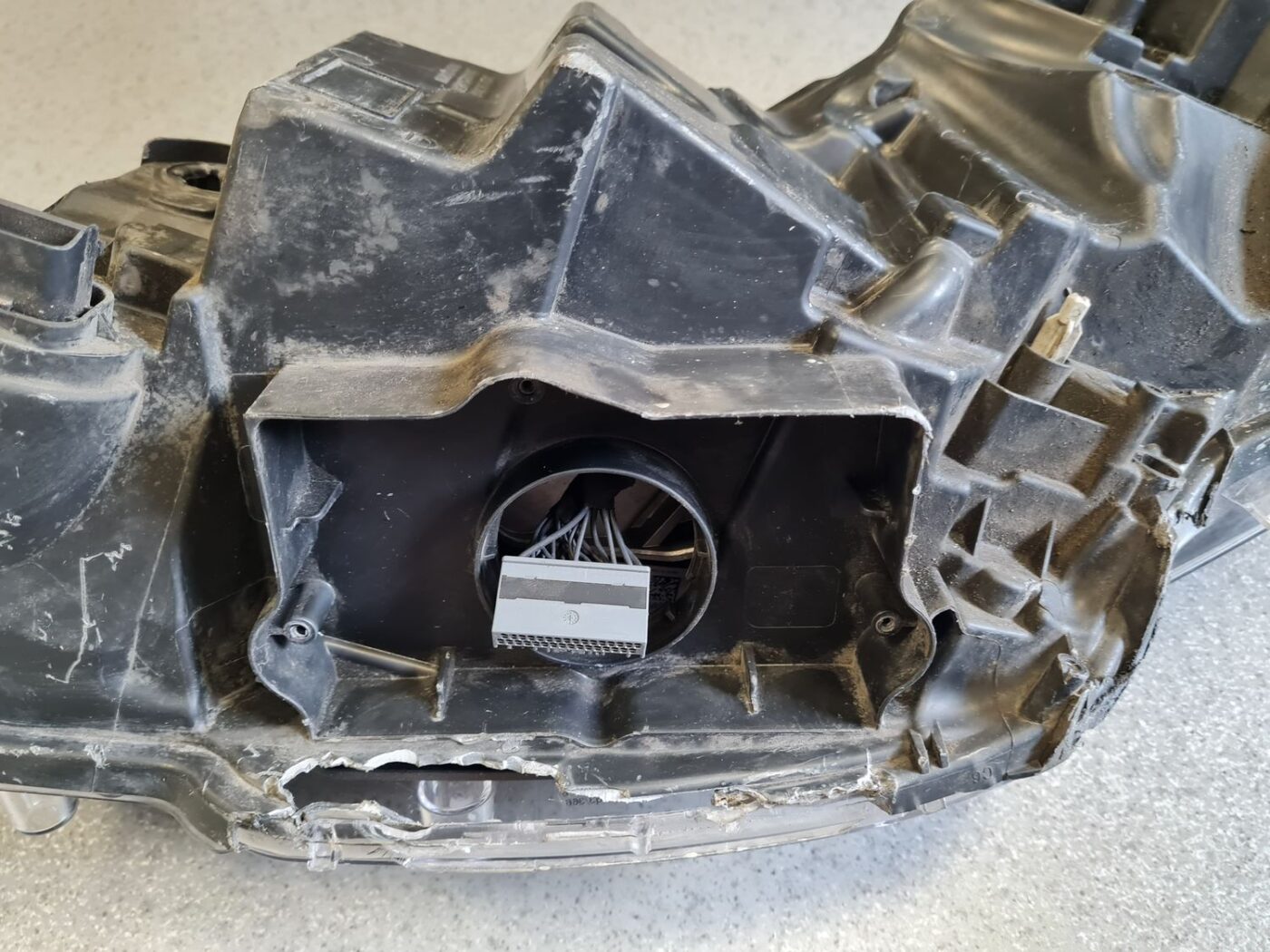 Priekšējais labais lukturis priekš PEUGEOT 508 2015-2017