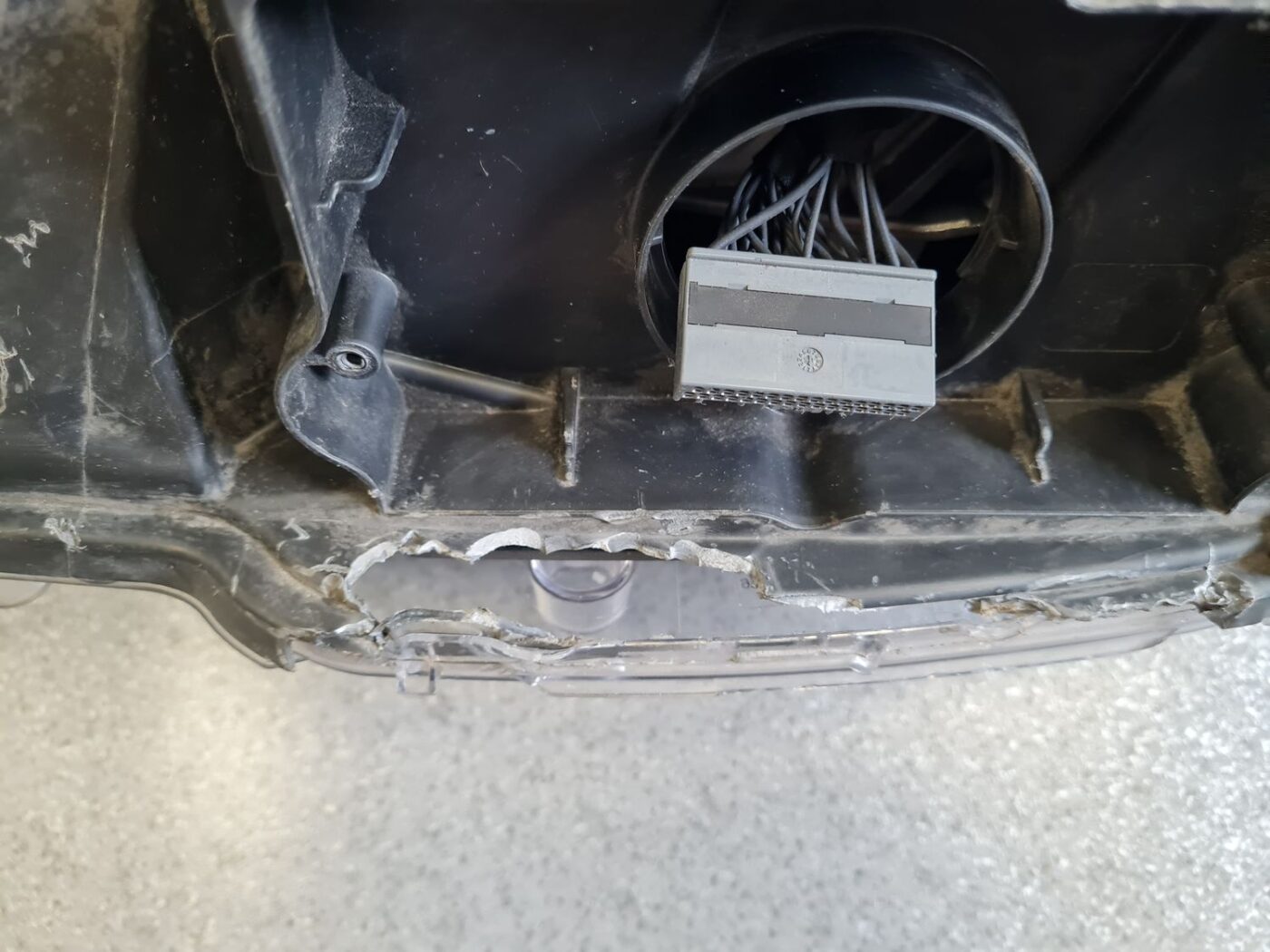 Priekšējais labais lukturis priekš PEUGEOT 508 2015-2017