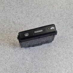 Aizmugurējā stikla apsildes ieslēgšanas poga priekš TOYOTA AVENSIS 2005