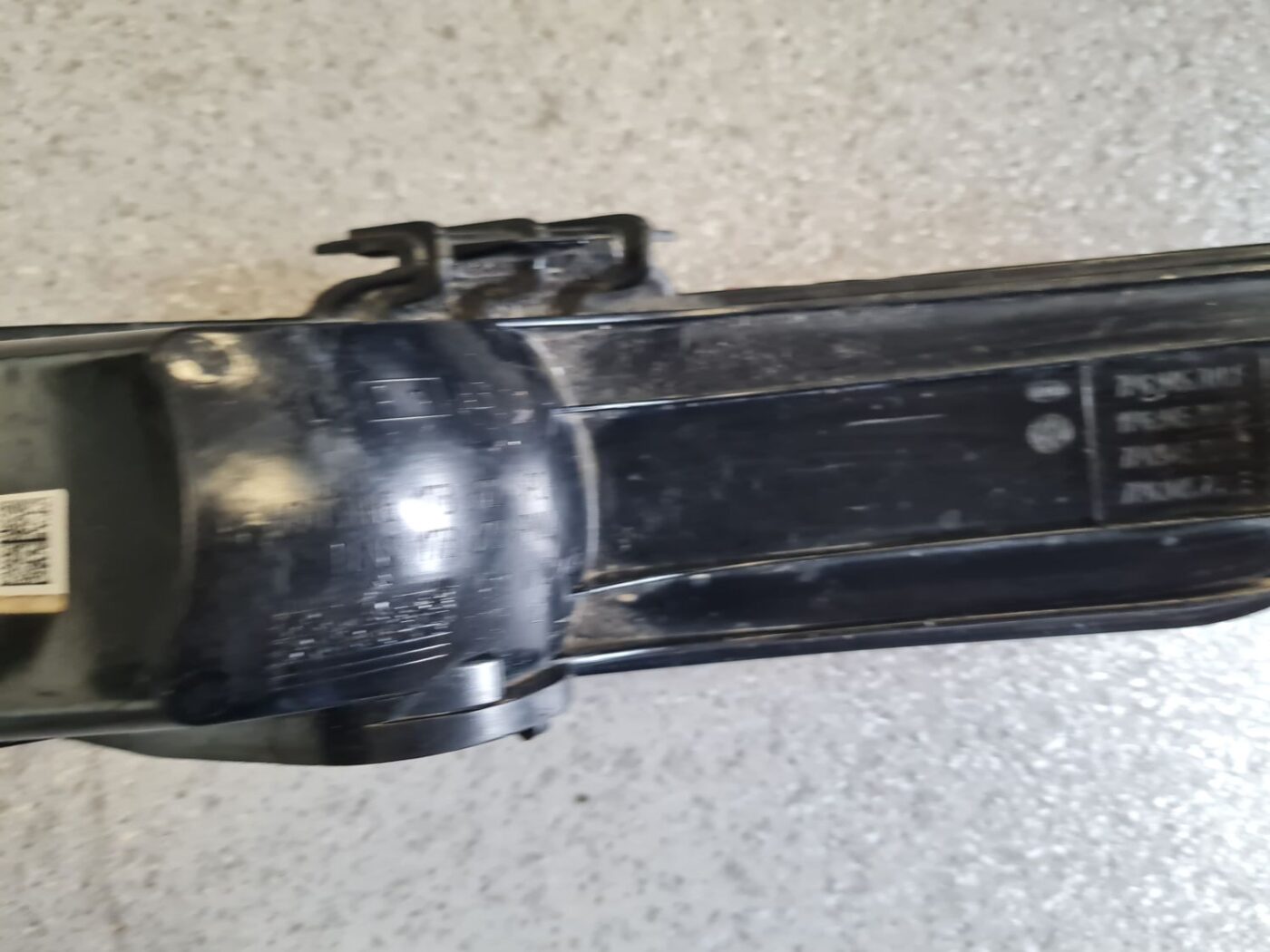 Miglas lukturis aizmugurē kreisā pusē priekš VW TOUAREG 2018