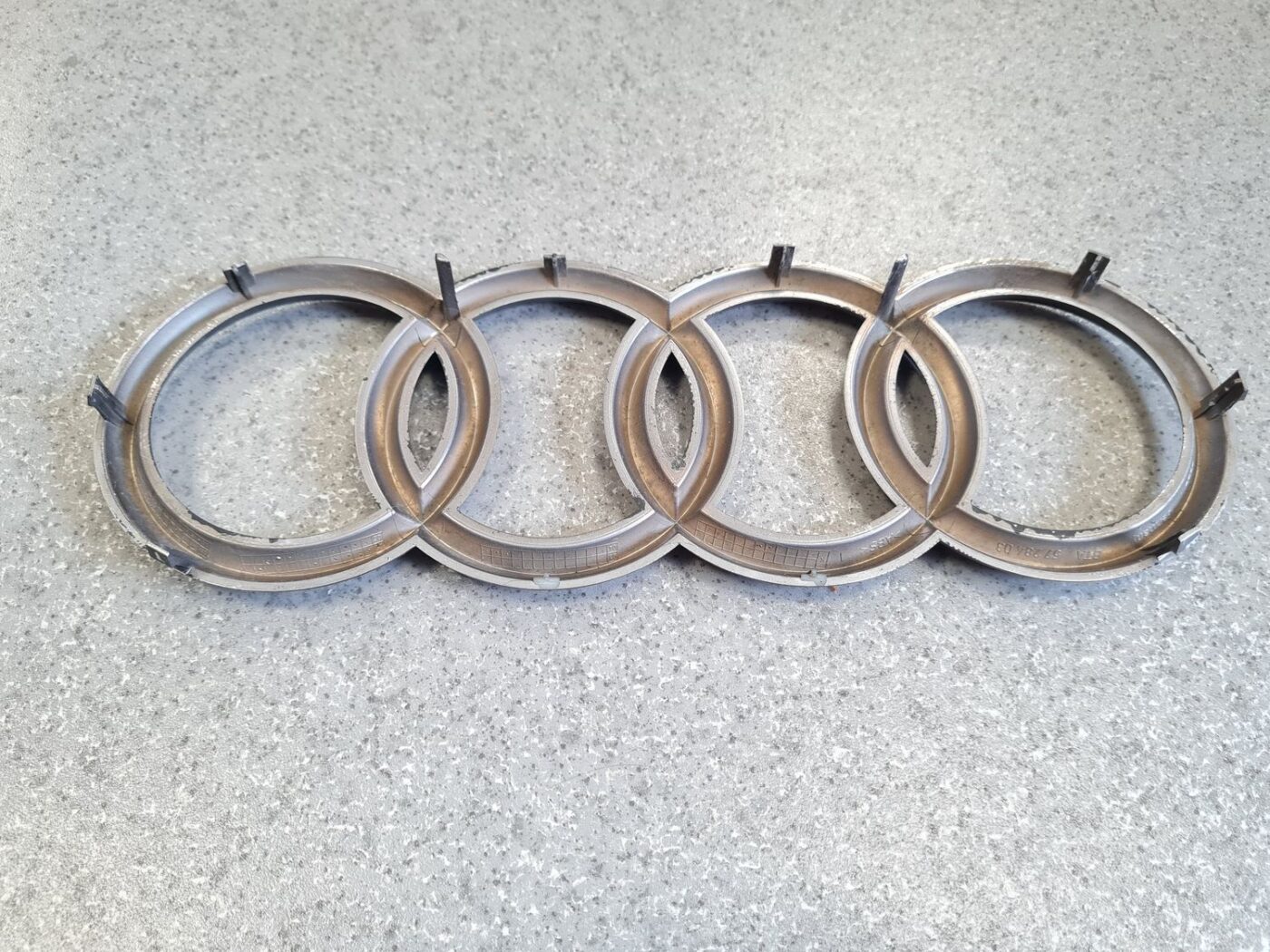 Logotips/Emblema priekš AUDI A4 2009-2013 4 Logotips/Emblema priekš AUDI A4 2009-2013