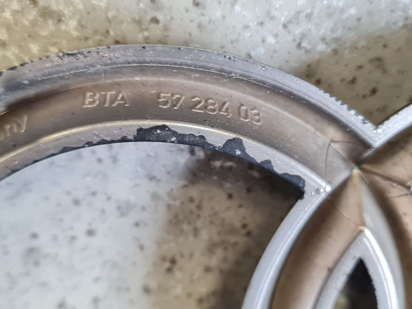 Logotips/Emblema priekš AUDI A4 2009-2013 3 Logotips/Emblema priekš AUDI A4 2009-2013