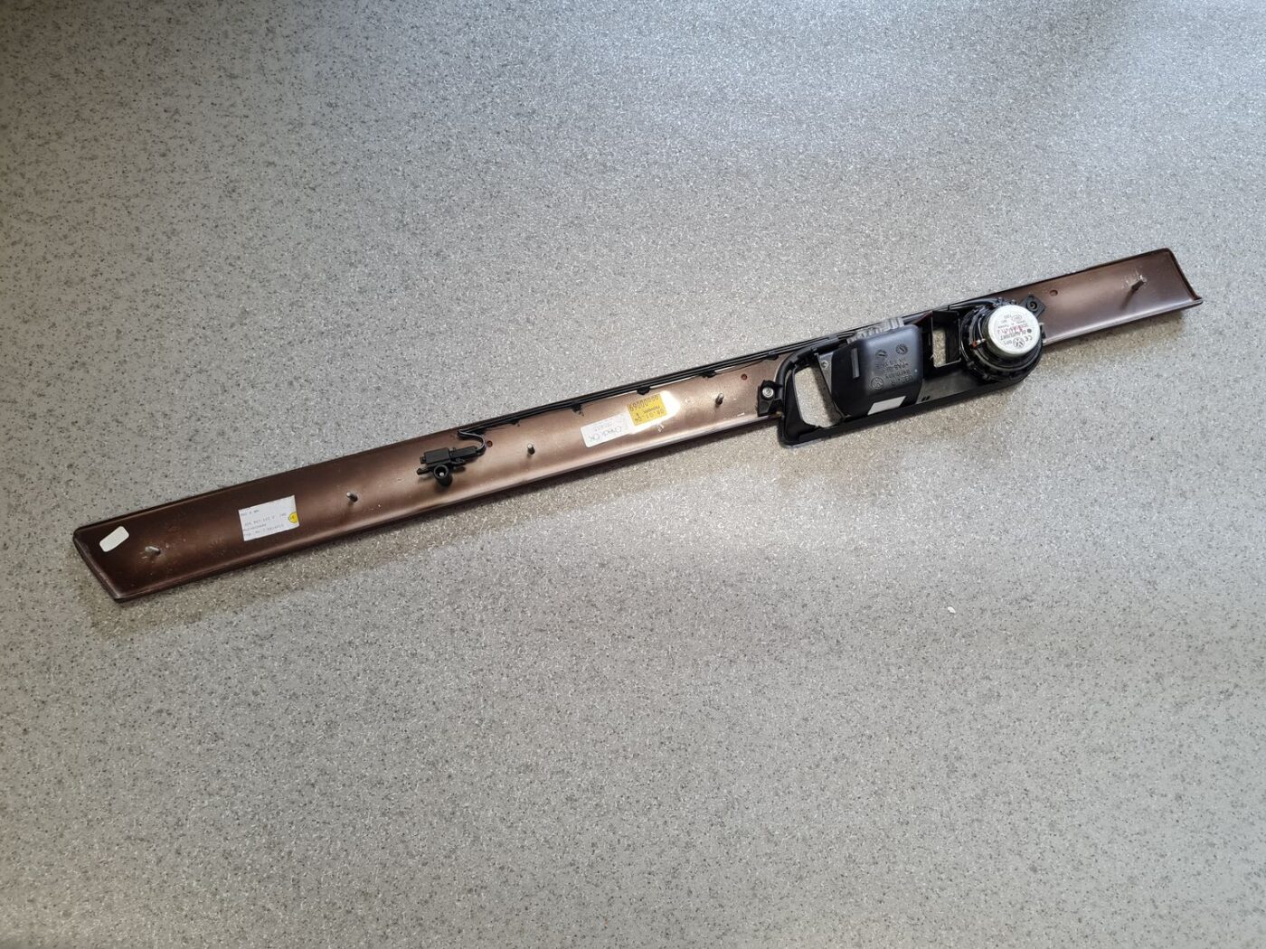 Durvju apdares uzlika priekš VW PHAETON 2005 10 Durvju apdares uzlika priekš VW PHAETON 2005