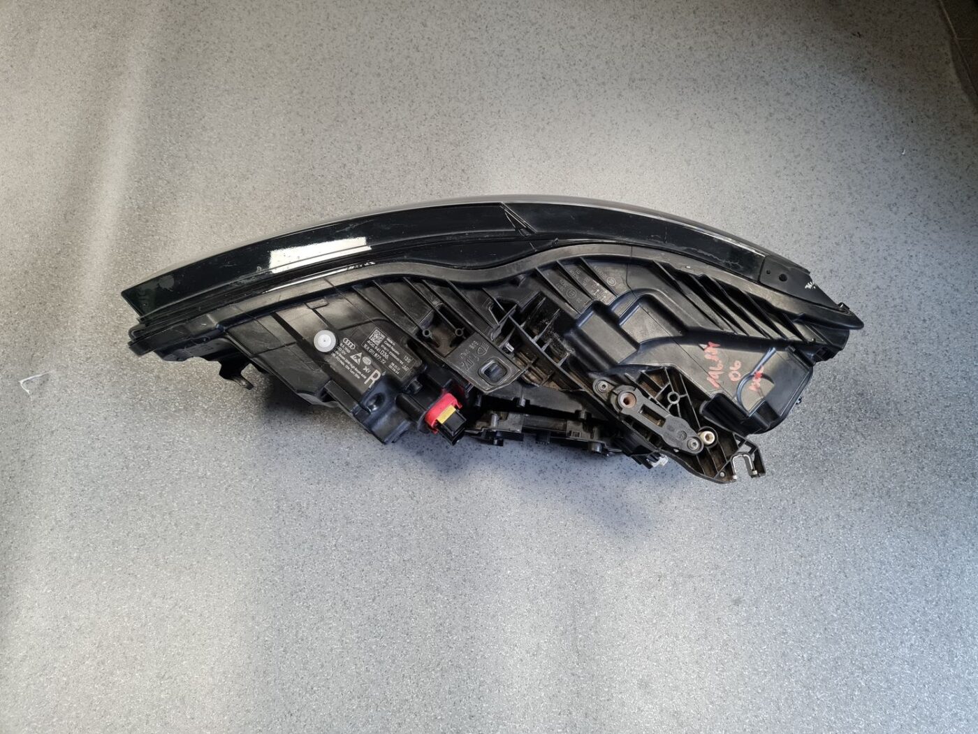 Priekšējais labais lukturis priekš AUDI A6 2015-2017 13 Priekšējais labais lukturis priekš AUDI A6 2015-2017