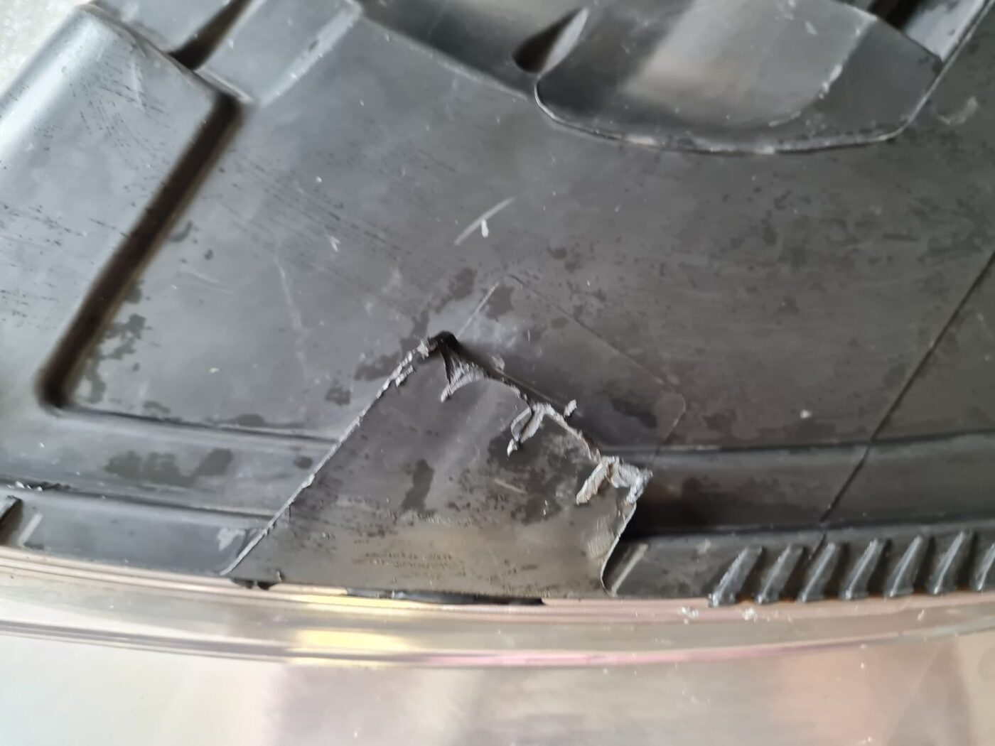 Priekšējais labais lukturis priekš AUDI A6 AVANT 2006 7 Priekšējais labais lukturis priekš AUDI A6 AVANT 2006