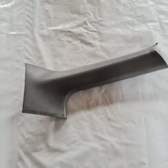 Bagažnieka nodalījuma statnes apdare priekš SAAB 9-5 1999