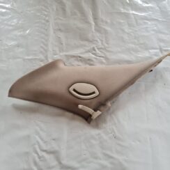 Aizmugurējas salona statnes apdare priekš SAAB 9-5 1999