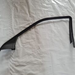 Durvju stikla moldings priekš SAAB 9-5 1999