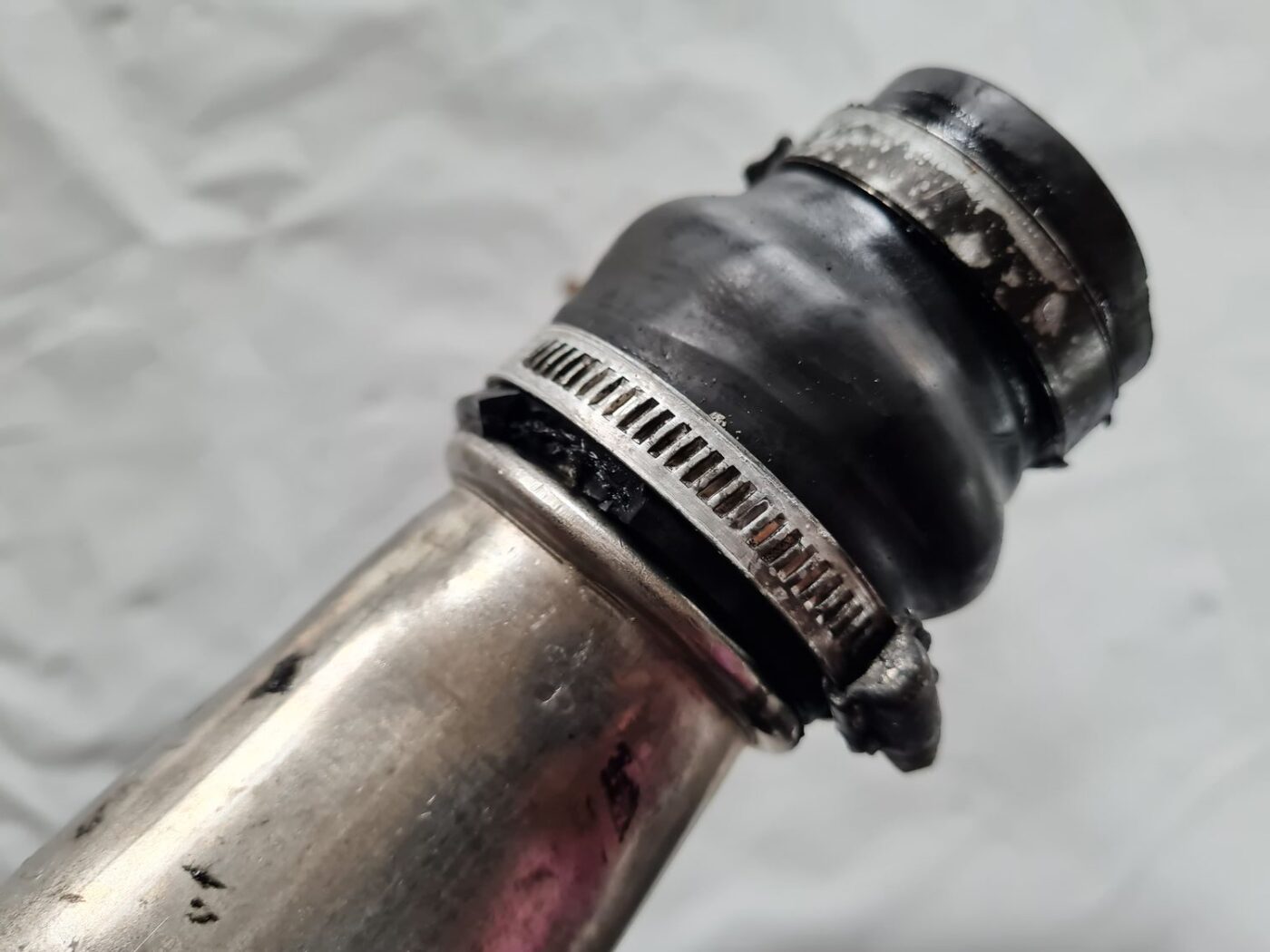 Interkulera caurule priekš SAAB 9-5 1999