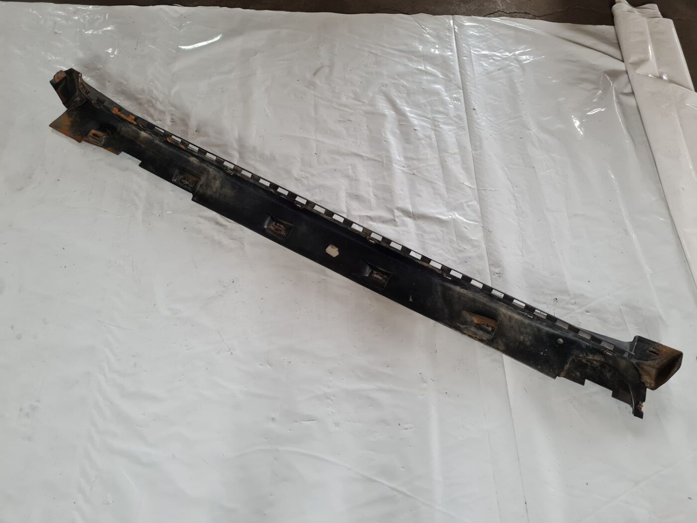 Ārēja sliekšņa kreisa uzlika priekš SAAB 9-5 1999