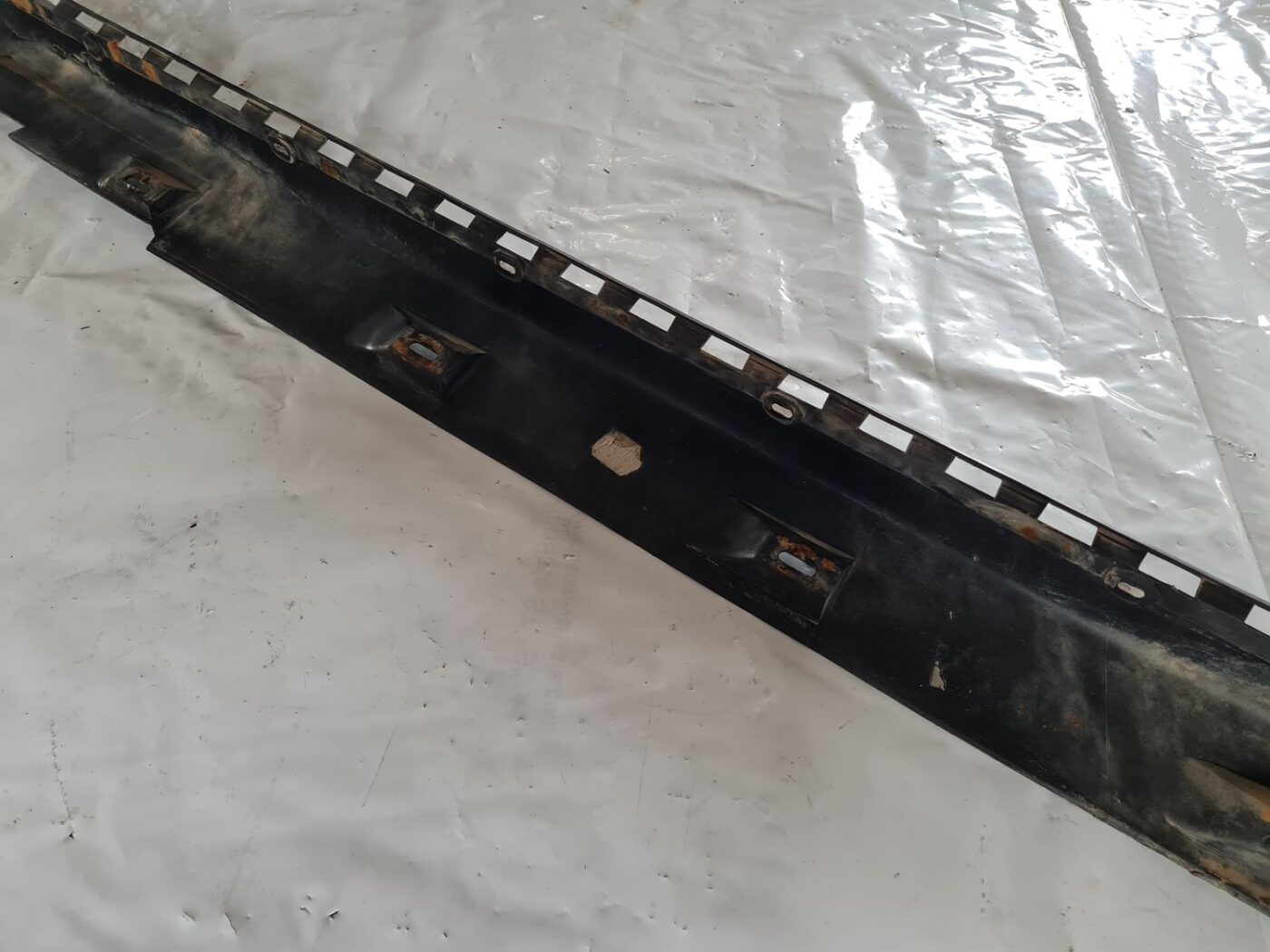 Ārēja sliekšņa kreisa uzlika priekš SAAB 9-5 1999