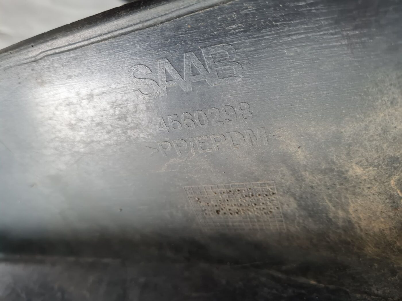 Ārēja sliekšņa kreisa uzlika priekš SAAB 9-5 1999