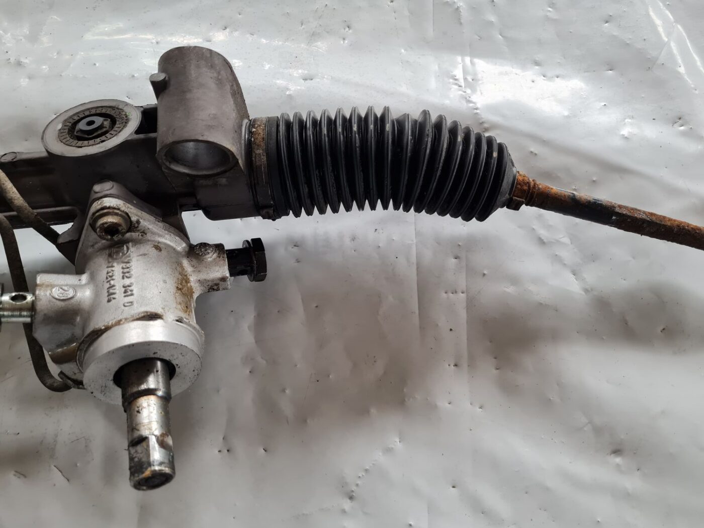 Stūres mehānisms priekš SAAB 9-5 1999 10 Stūres mehānisms priekš SAAB 9-5 1999