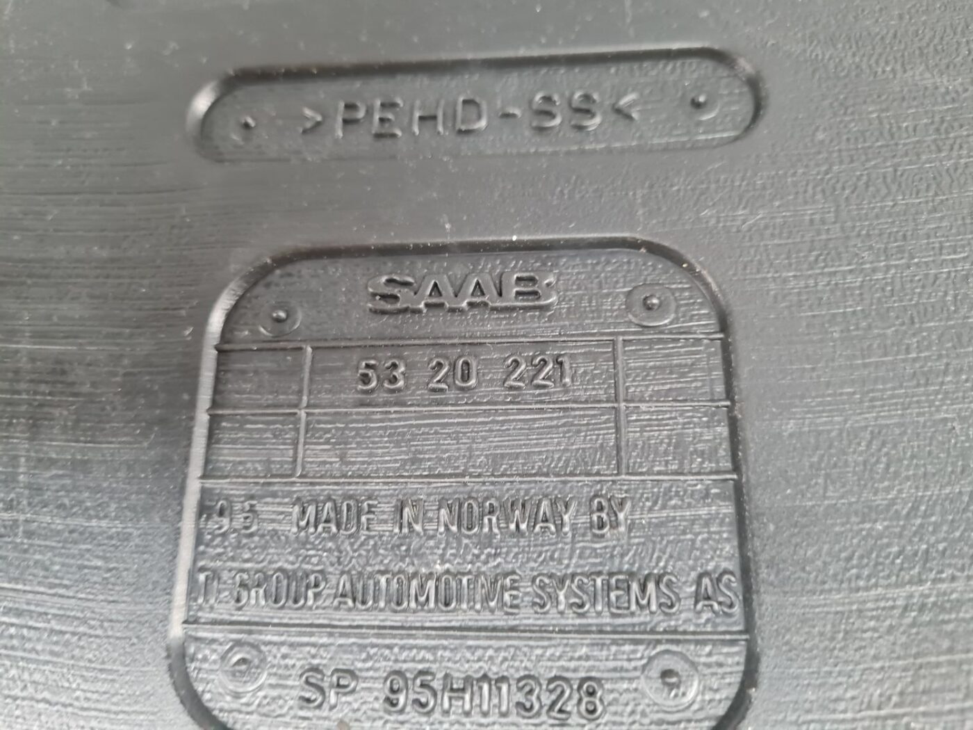 Degvielas tvertne priekš SAAB 9-5 1999