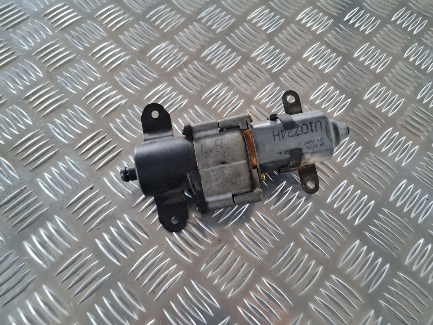 Bīdāmo durvju mehānisms priekš CHRYSLER VOYAGER 2006 1 Bīdāmo durvju mehānisms priekš CHRYSLER VOYAGER 2006