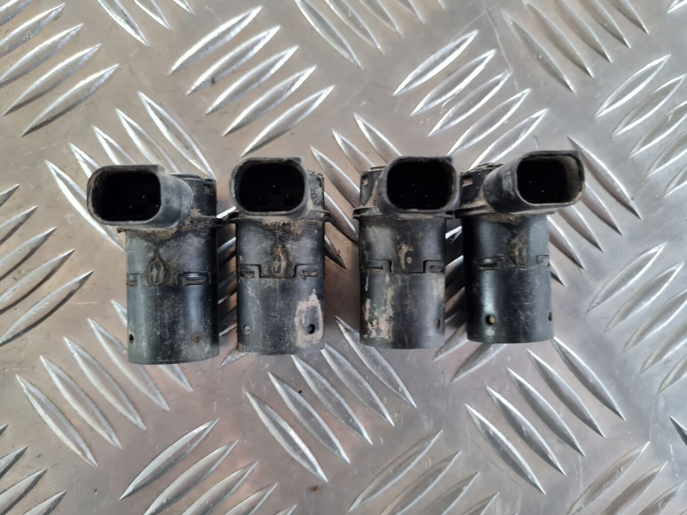 Parkošanās devējs priekš CHRYSLER VOYAGER 2006