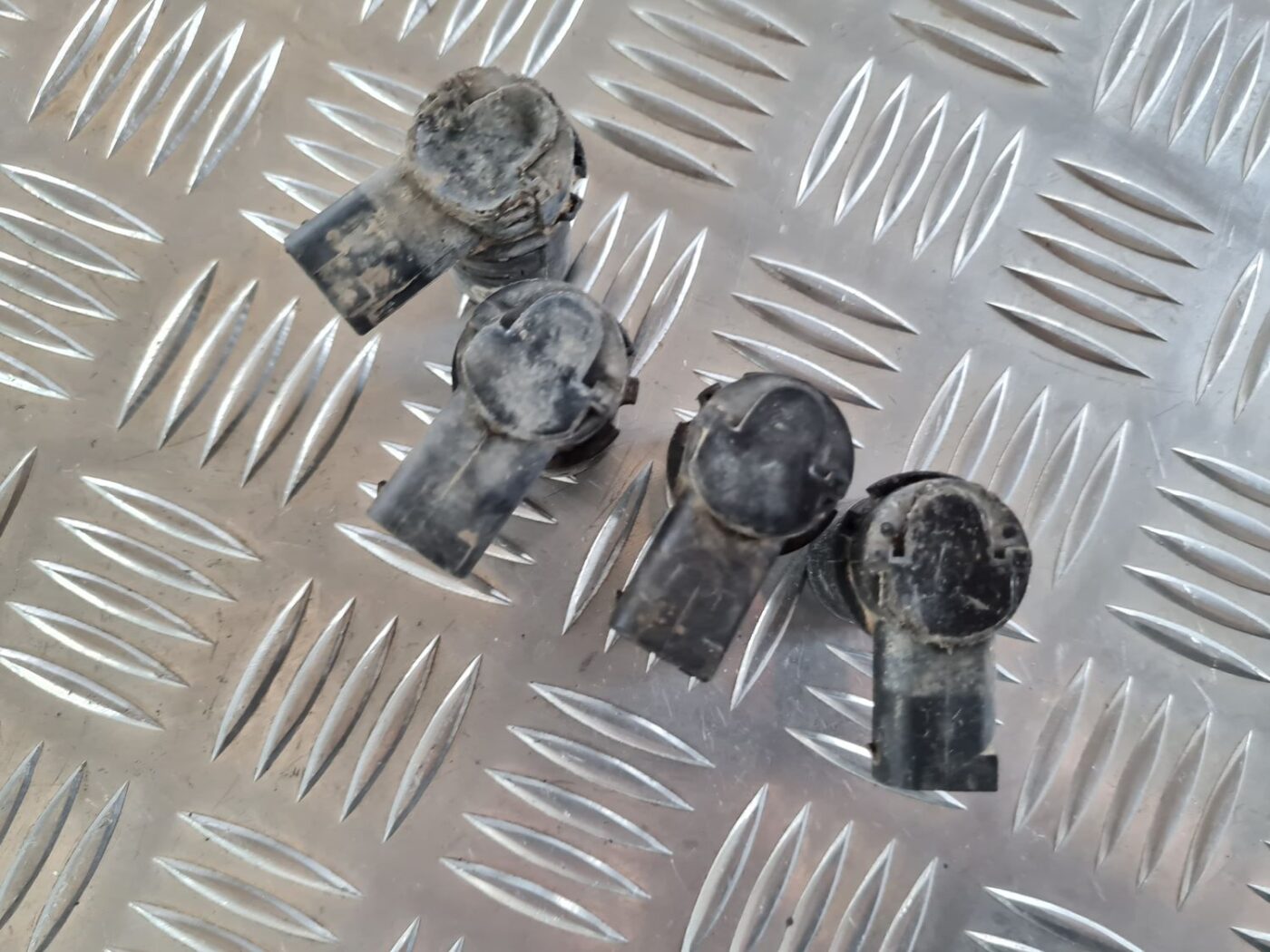 Parkošanās devējs priekš CHRYSLER VOYAGER 2006