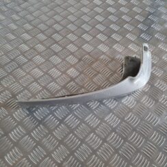 Priekšēja spārna uzlika/moldings priekš CHRYSLER VOYAGER 2006