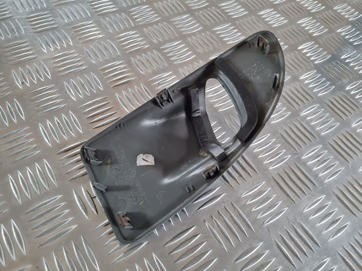 Durvju rokturu apdares uzlika (salonā) priekš CHRYSLER VOYAGER 2006