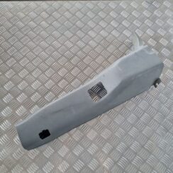 Vidējas salona statnes apdare priekš CHRYSLER VOYAGER 2006