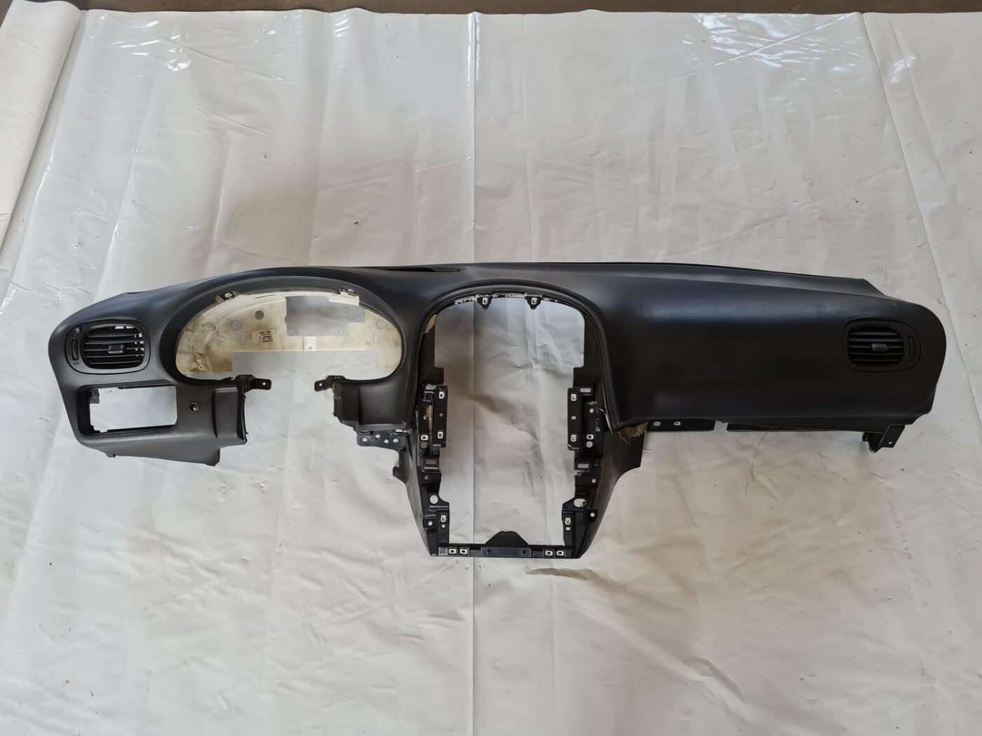 Mērinstrumentu panelis priekš CHRYSLER VOYAGER 2006 1 Mērinstrumentu panelis priekš CHRYSLER VOYAGER 2006