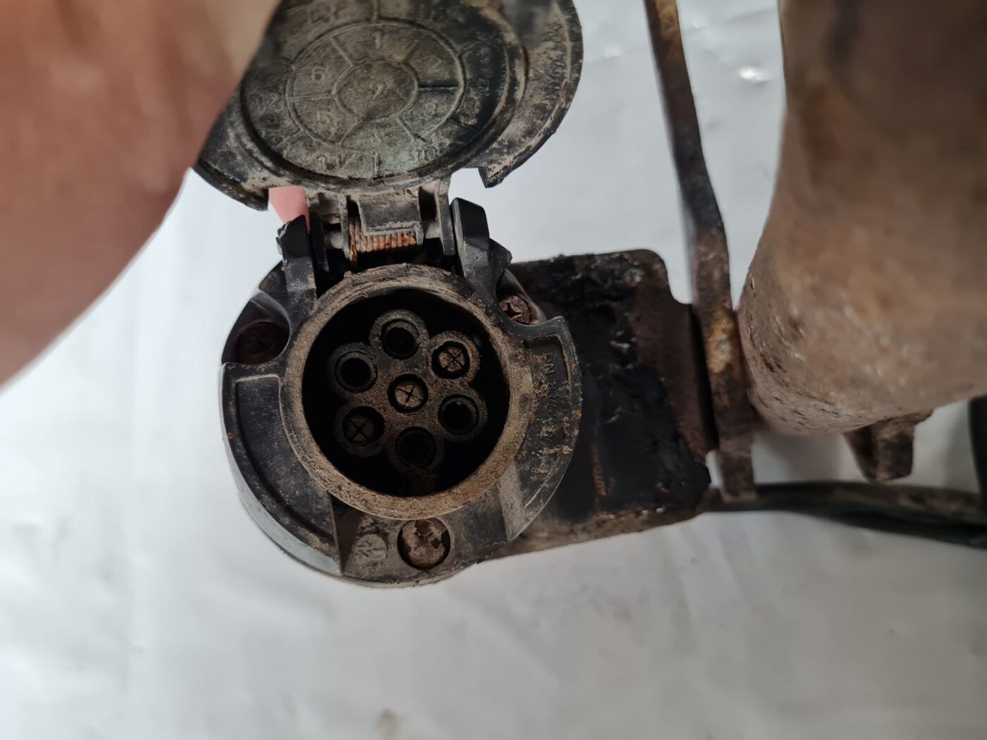 Sakabes ierīce (farkops) priekš CHRYSLER VOYAGER 2006