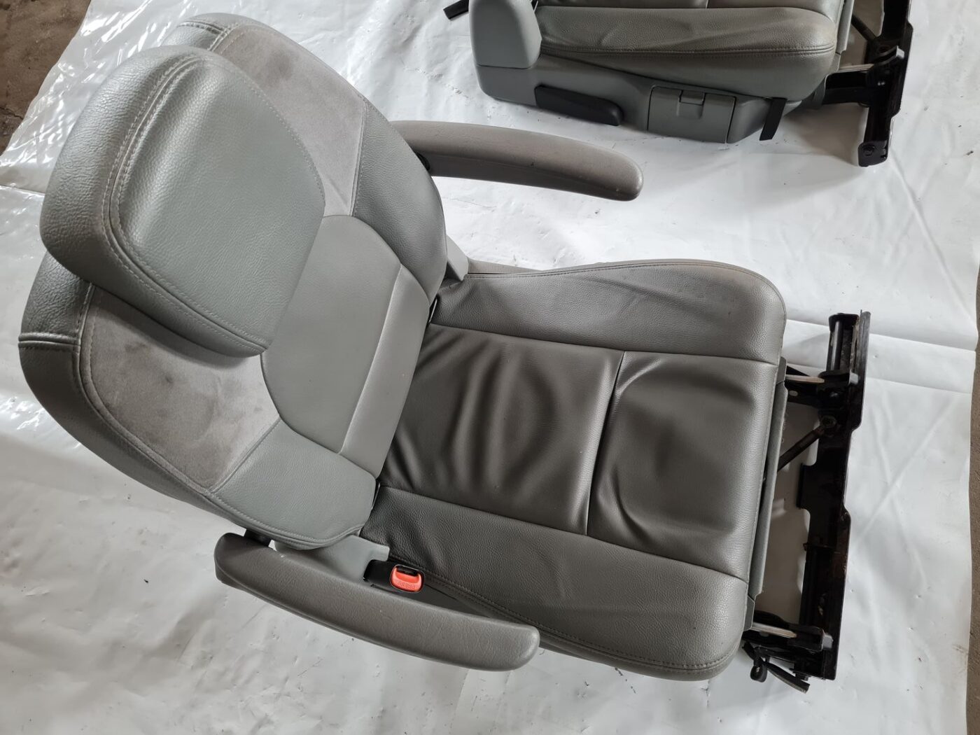 Sēdekļu komplekts priekš CHRYSLER VOYAGER 2006