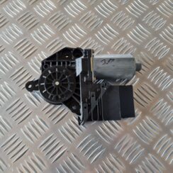 Elektrisko stiklu motors priekš VW GOLF IV 1999