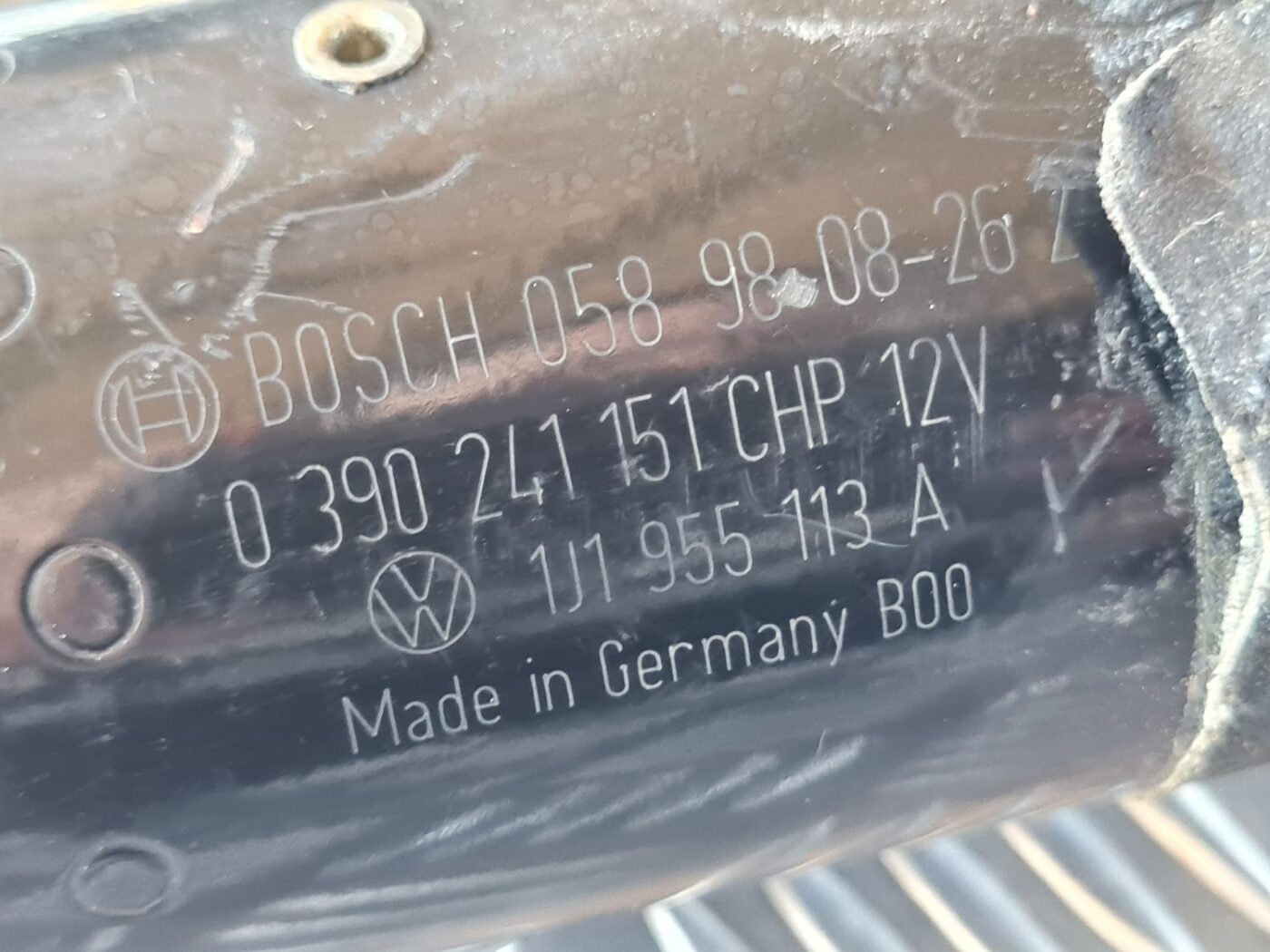 Vējstikla tīrīšanas mehānisms priekš VW GOLF IV 1999 3 Vējstikla tīrīšanas mehānisms priekš VW GOLF IV 1999