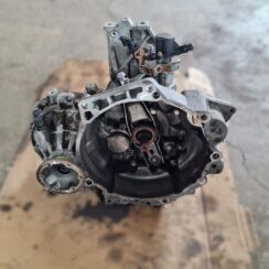 Mehāniska pārnesumkārba priekš VW GOLF IV 1999