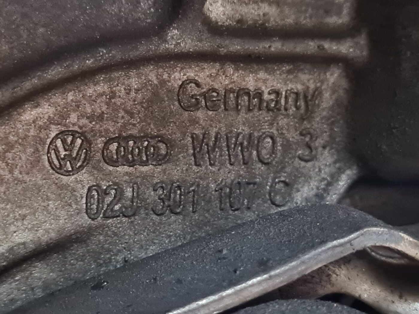 Mehāniska pārnesumkārba priekš VW GOLF IV 1999 8 Mehāniska pārnesumkārba priekš VW GOLF IV 1999