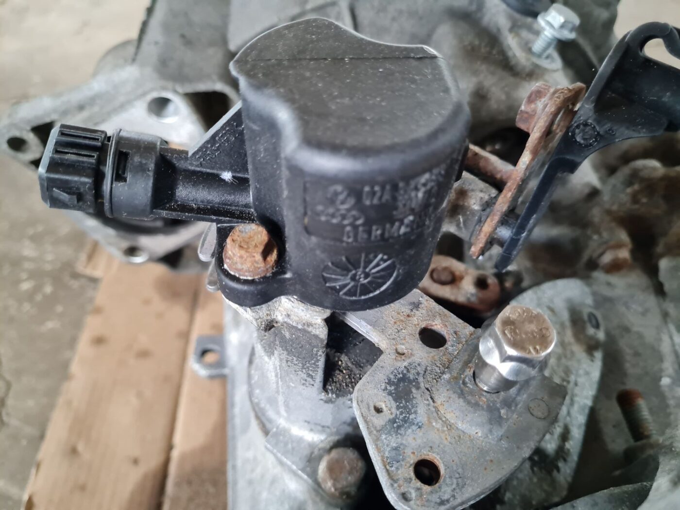 Mehāniska pārnesumkārba priekš VW GOLF IV 1999 5 Mehāniska pārnesumkārba priekš VW GOLF IV 1999