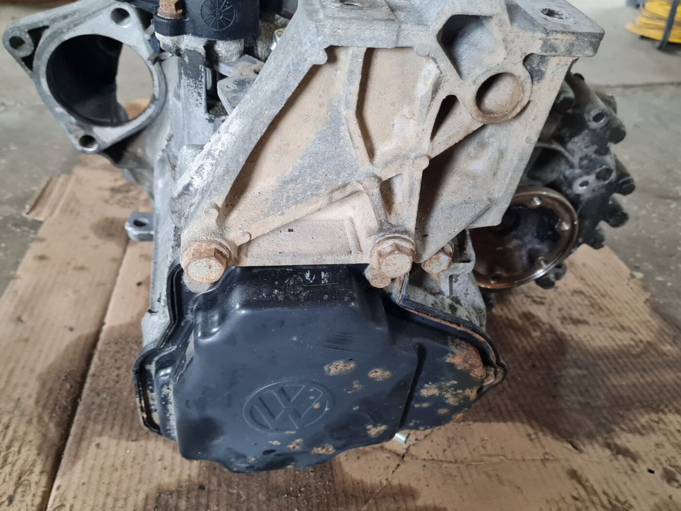 Mehāniska pārnesumkārba priekš VW GOLF IV 1999 3 Mehāniska pārnesumkārba priekš VW GOLF IV 1999