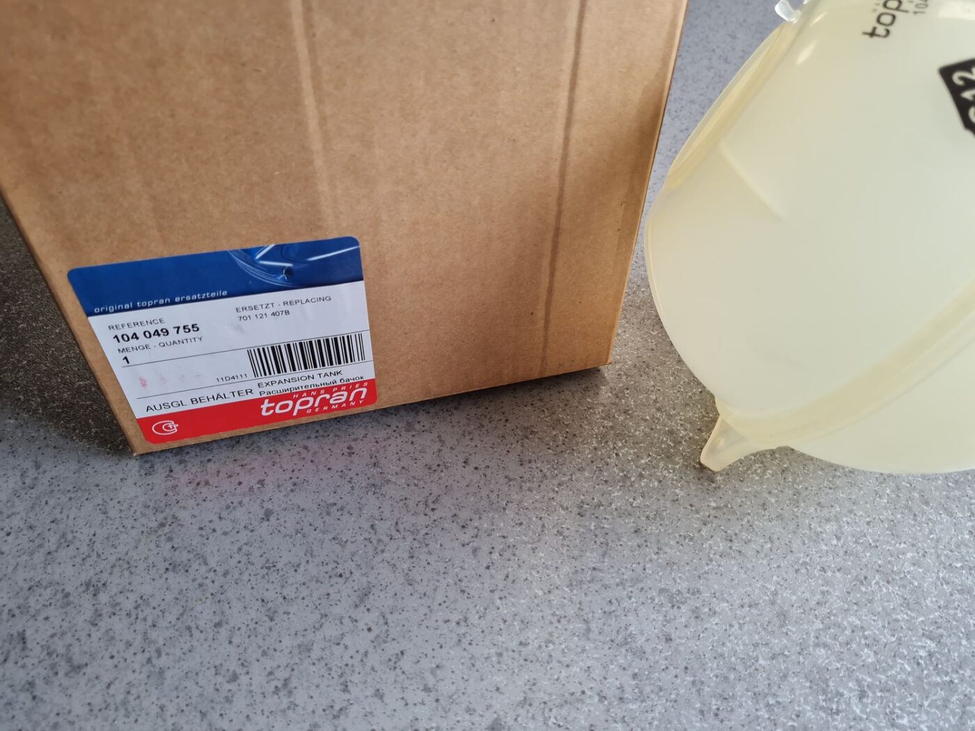 Dzesēšanas šķidruma tvertne priekš