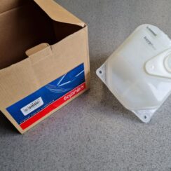 Dzesēšanas šķidruma tvertne priekš