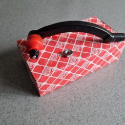 Stūres mehānisma uzgalis priekš