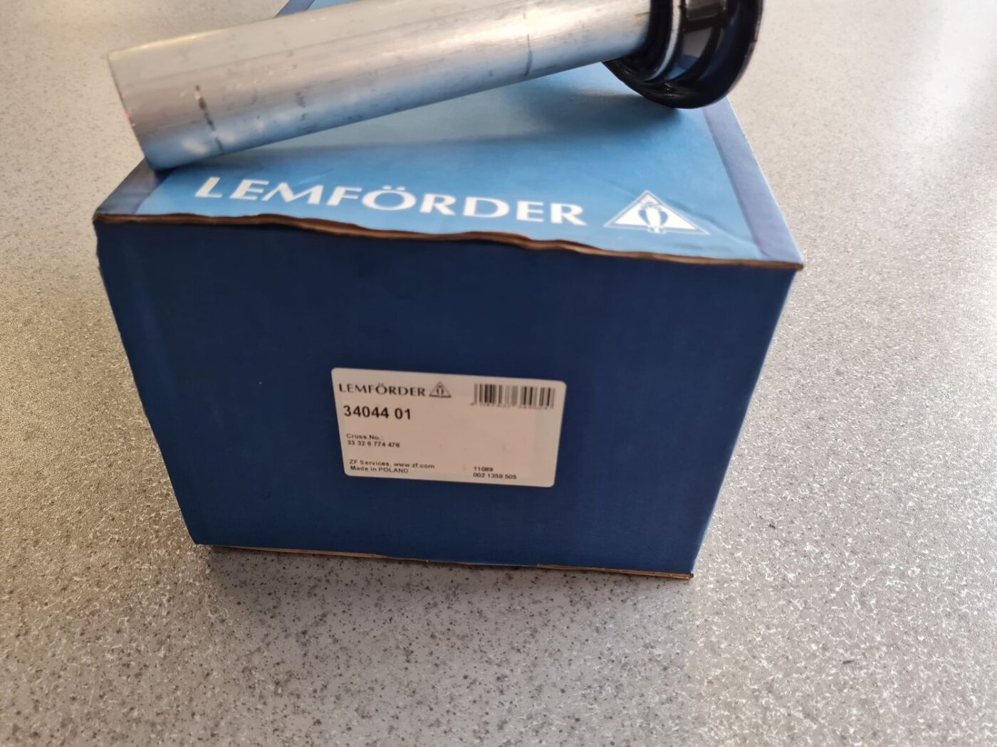 Aizmugures piekares svira priekš 3 Aizmugures piekares svira priekš