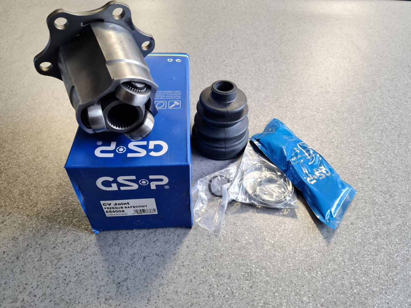 Iekšējais pusass šarnīrs priekš 1 Iekšējais pusass šarnīrs priekš