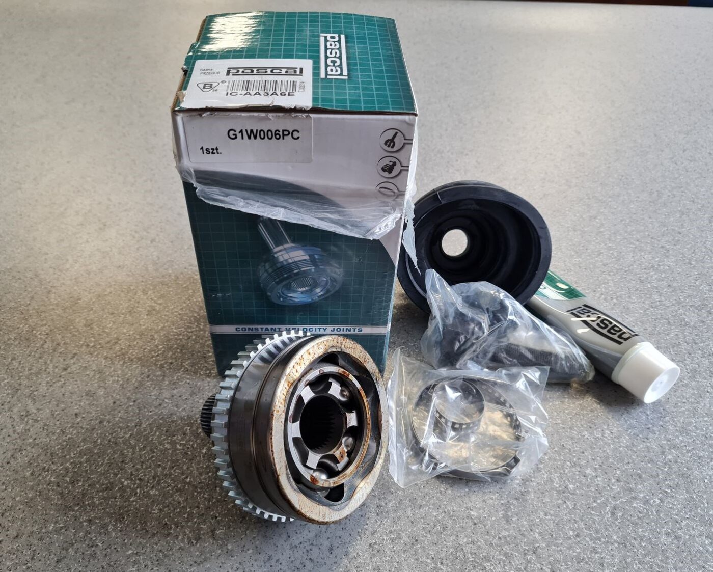 Ārējais pusass šarnīrs priekš 2 Ārējais pusass šarnīrs priekš