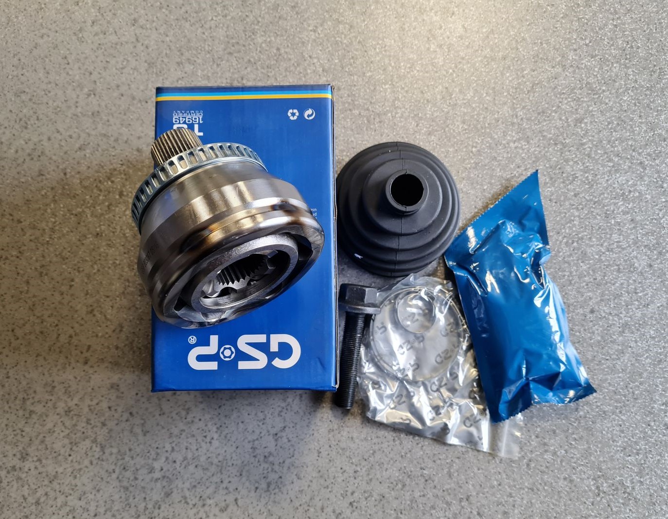 Ārējais pusass šarnīrs priekš 1 Ārējais pusass šarnīrs priekš